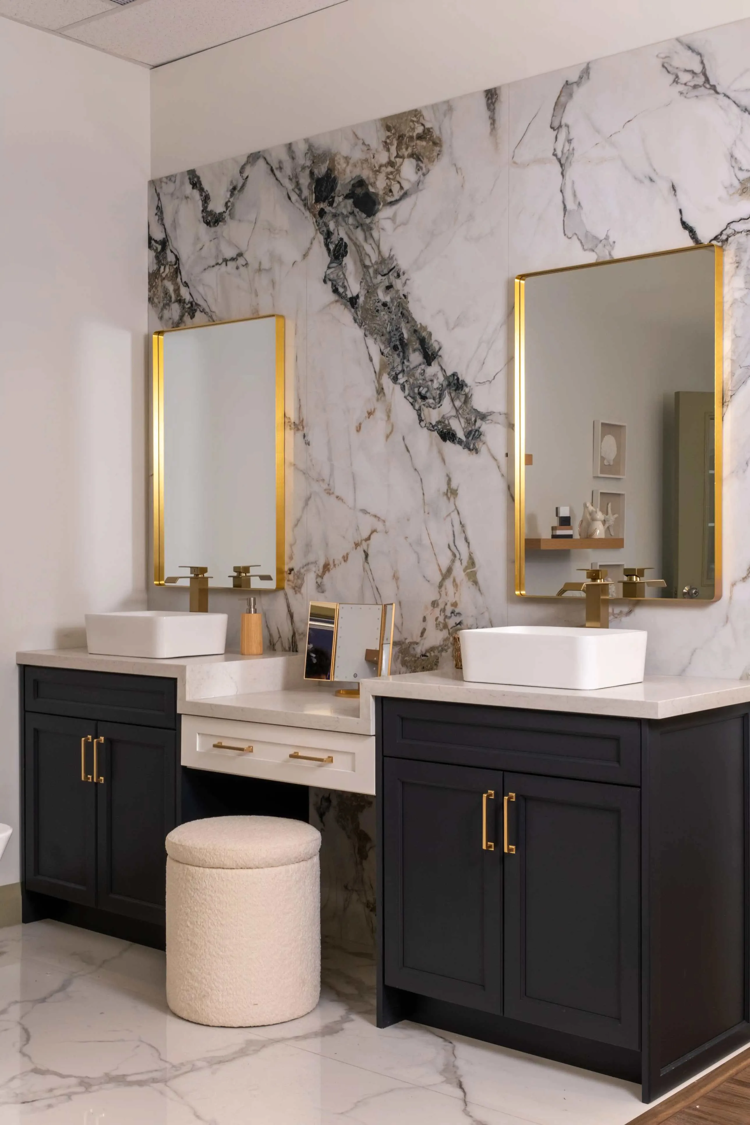 Bathroom cabinet renovation 1 in Toronto